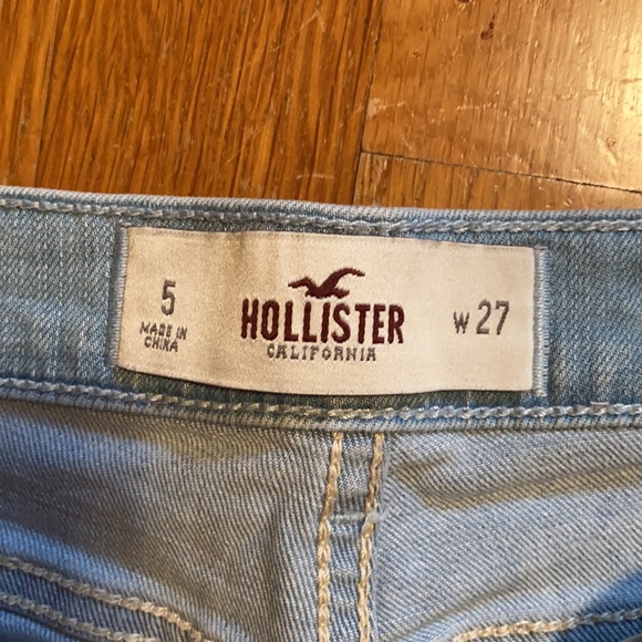 Hollister Jean Shorts - Picture 3 of 3
